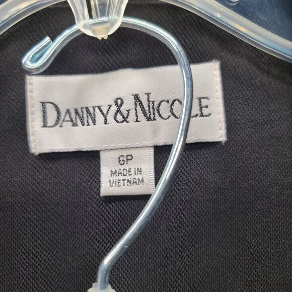 Danny & Nicole Womens 2 Piece Set Black Size 6P 100% Polyester Pants And Jacket - Picture 7 of 16